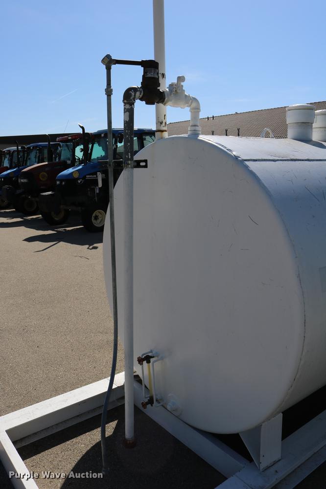 image for item DD0097 1993 Smith fuel tank