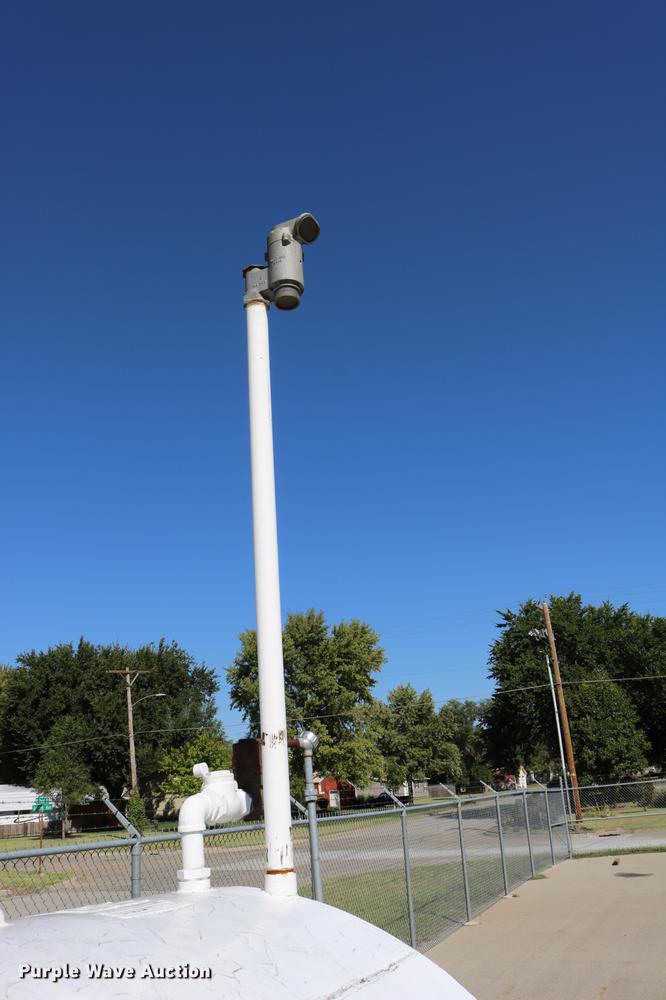 image for item DD0097 1993 Smith fuel tank