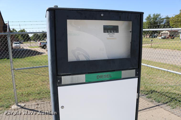 image for item DD0097 1993 Smith fuel tank