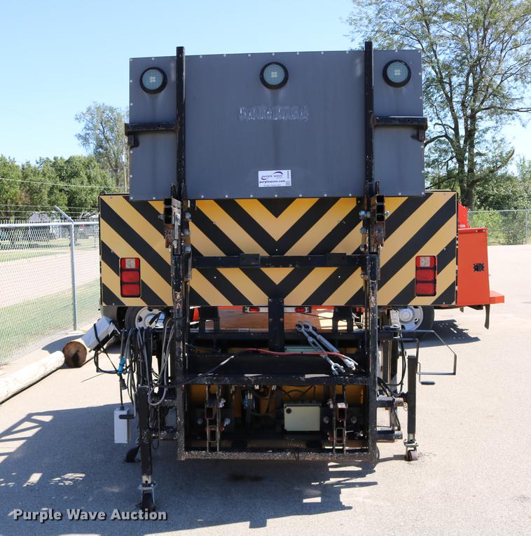 image for item DD0099 2003 Safe-Stop 180TMA crash attenuator