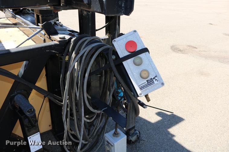 image for item DD0099 2003 Safe-Stop 180TMA crash attenuator