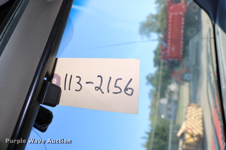 image for item DD0100 2006 Ford F250 Super Duty utility bed pickup truck