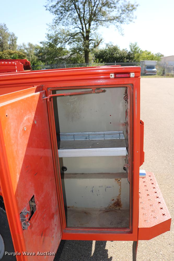 image for item DD0101 2006 Ford F250 utility bed pickup truck