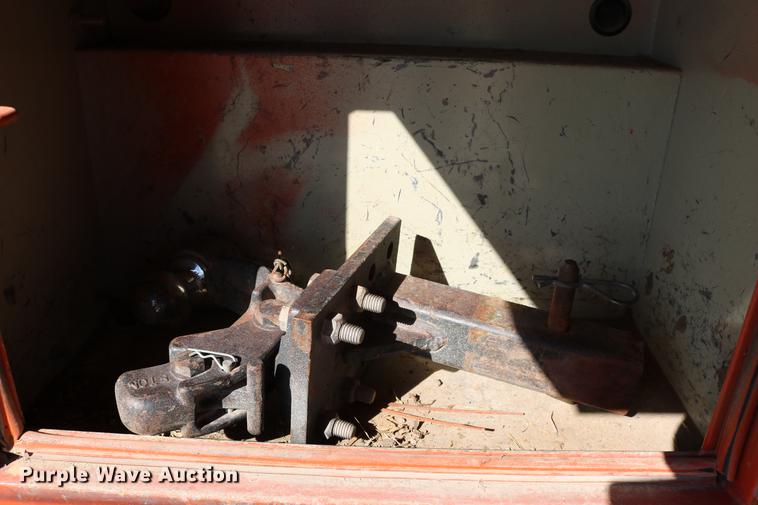 image for item DD0101 2006 Ford F250 utility bed pickup truck