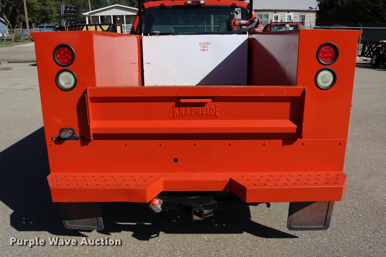 image for item DD0101 2006 Ford F250 utility bed pickup truck