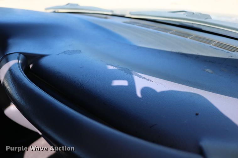 image for item DD0102 2002 Chevrolet Silverado 1500 pickup truck