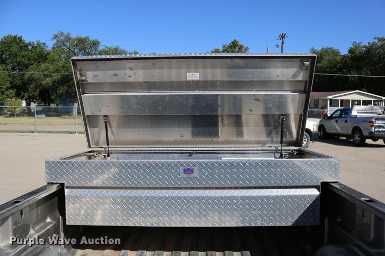 image for item DD0102 2002 Chevrolet Silverado 1500 pickup truck