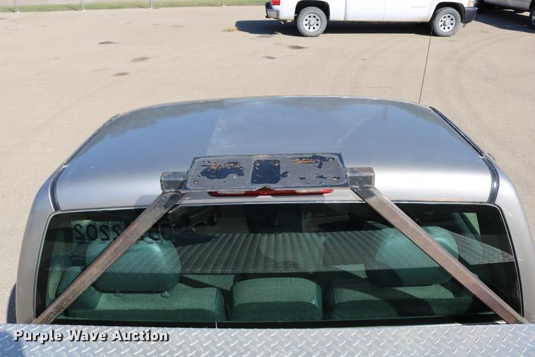 image for item DD0102 2002 Chevrolet Silverado 1500 pickup truck