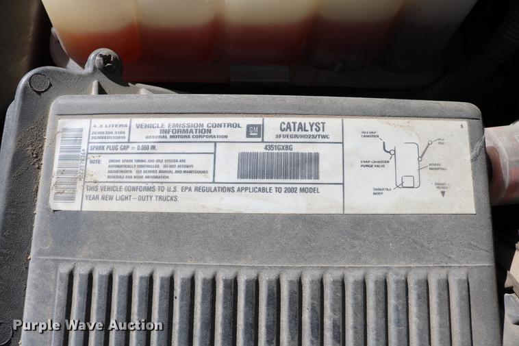 image for item DD0103 2002 Chevrolet Silverado 1500 pickup truck