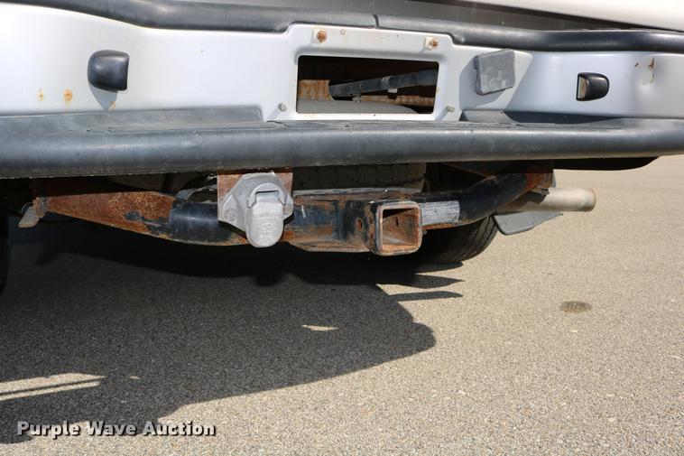 image for item DD0103 2002 Chevrolet Silverado 1500 pickup truck