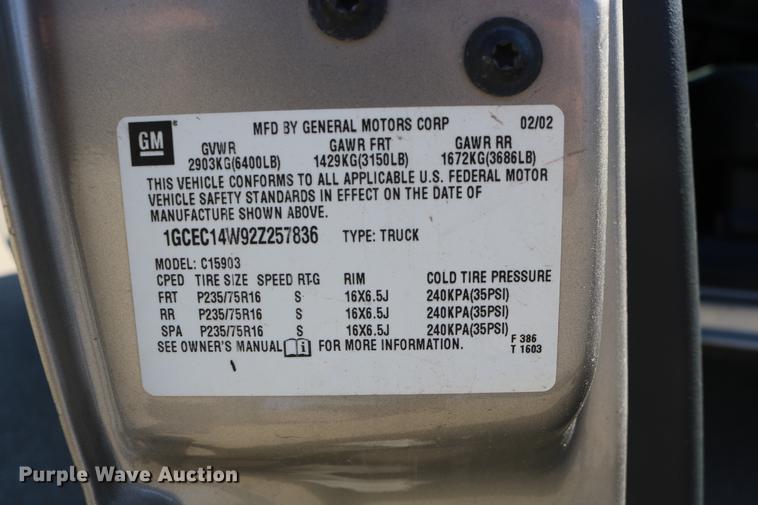 image for item DD0103 2002 Chevrolet Silverado 1500 pickup truck