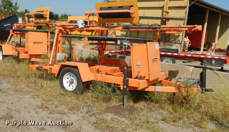 image for item DD0772 2007 Ver Mac traffic signal system