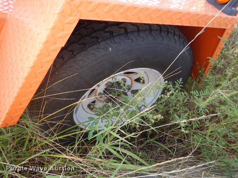 image for item DD0772 2007 Ver Mac traffic signal system