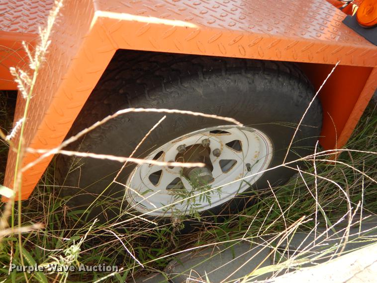 image for item DD0772 2007 Ver Mac traffic signal system