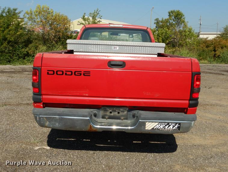 image for item DD0773 2001 Dodge Ram 1500 pickup truck