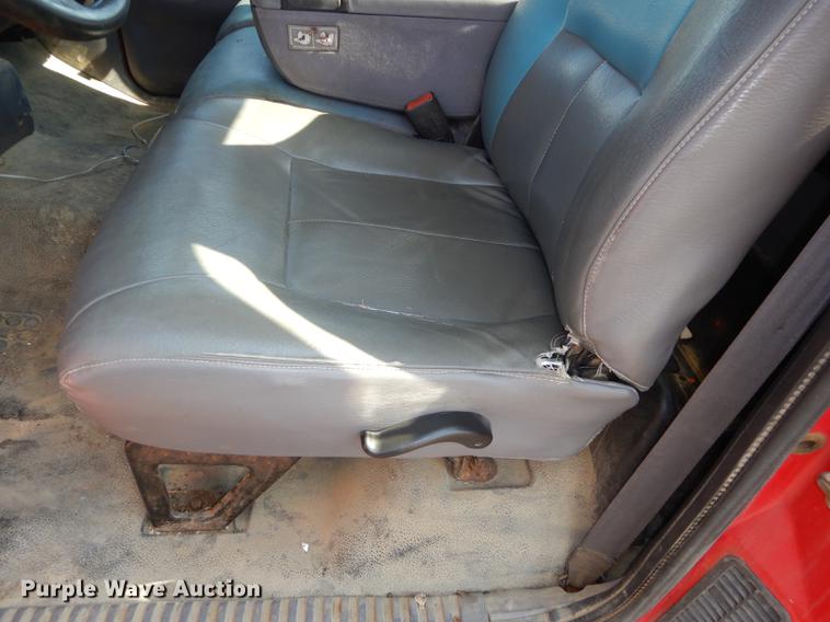 image for item DD0773 2001 Dodge Ram 1500 pickup truck