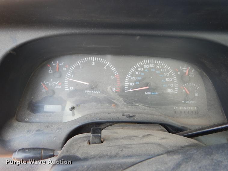 image for item DD0773 2001 Dodge Ram 1500 pickup truck