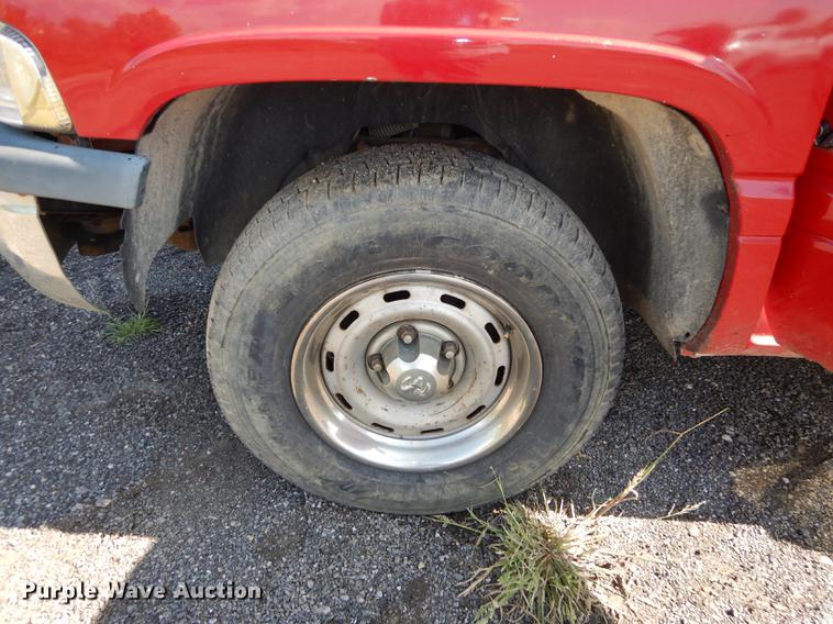 image for item DD0773 2001 Dodge Ram 1500 pickup truck