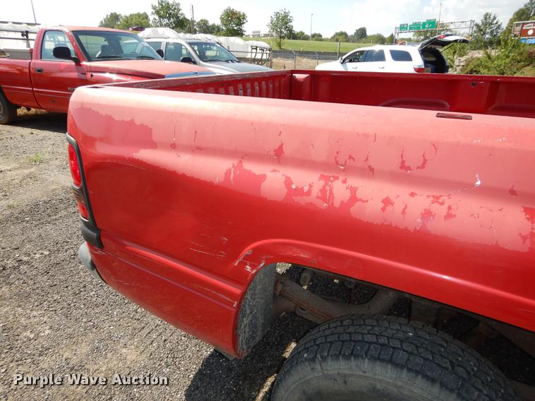 image for item DD0773 2001 Dodge Ram 1500 pickup truck