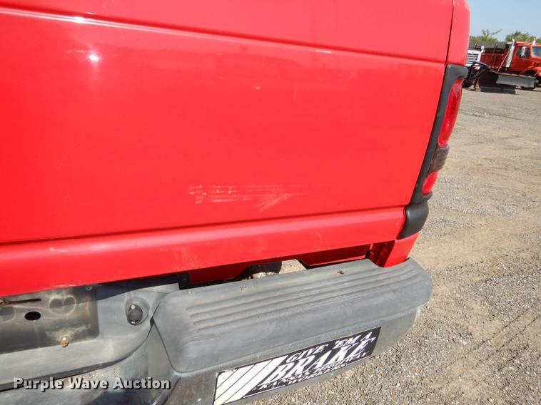 image for item DD0773 2001 Dodge Ram 1500 pickup truck