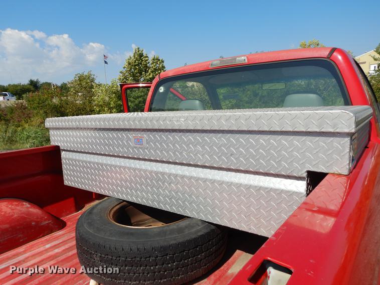 image for item DD0774 2001 Dodge Ram 1500 pickup truck