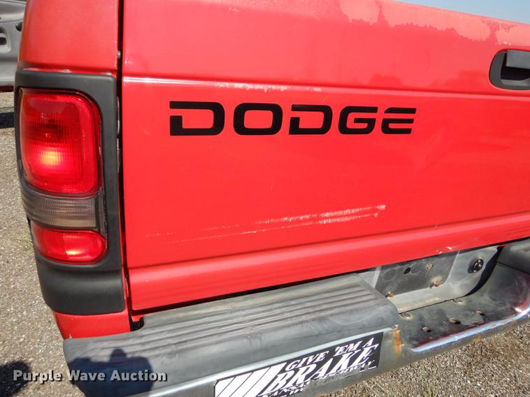 image for item DD0774 2001 Dodge Ram 1500 pickup truck