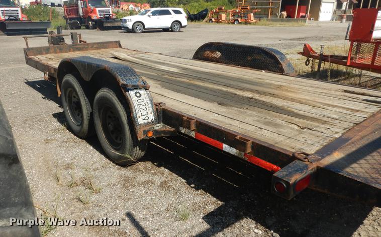 image for item DD0776 2004 Fastline tilt deck equipment trailer