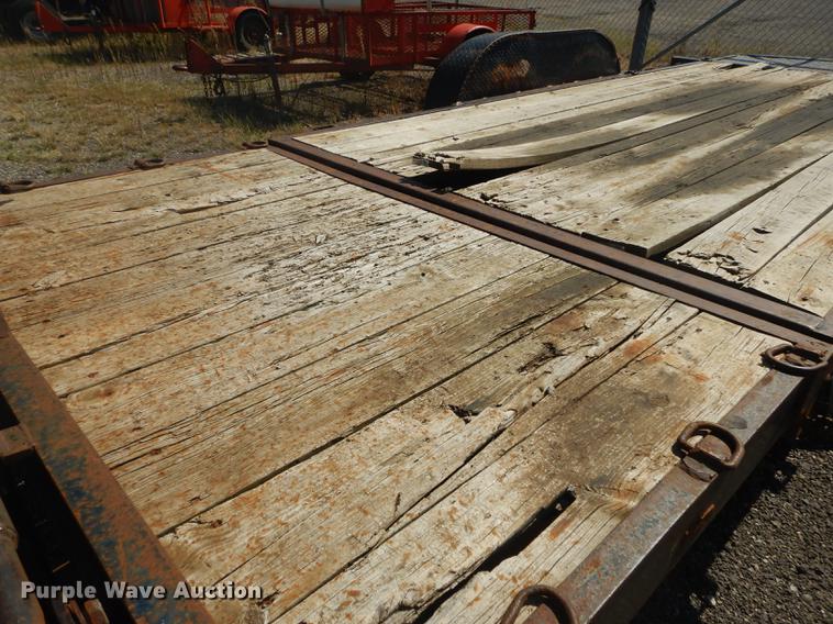 image for item DD0776 2004 Fastline tilt deck equipment trailer