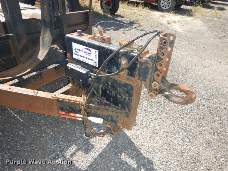 image for item DD0776 2004 Fastline tilt deck equipment trailer