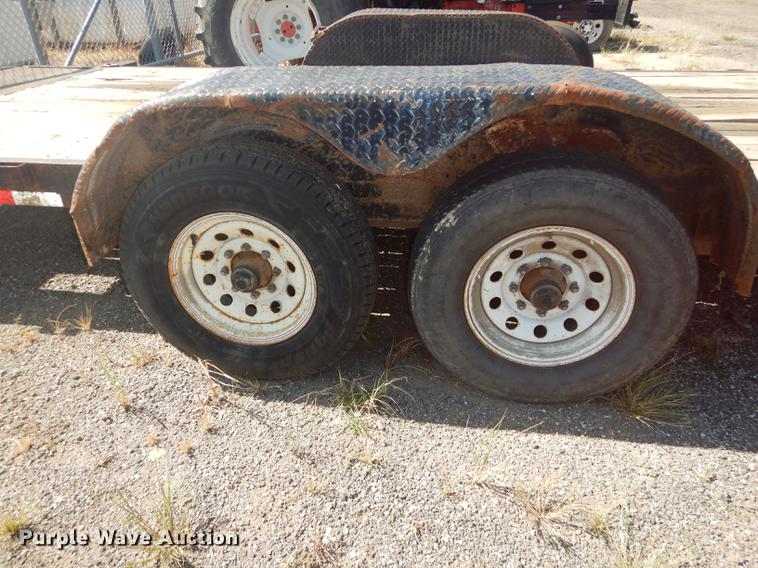 image for item DD0776 2004 Fastline tilt deck equipment trailer