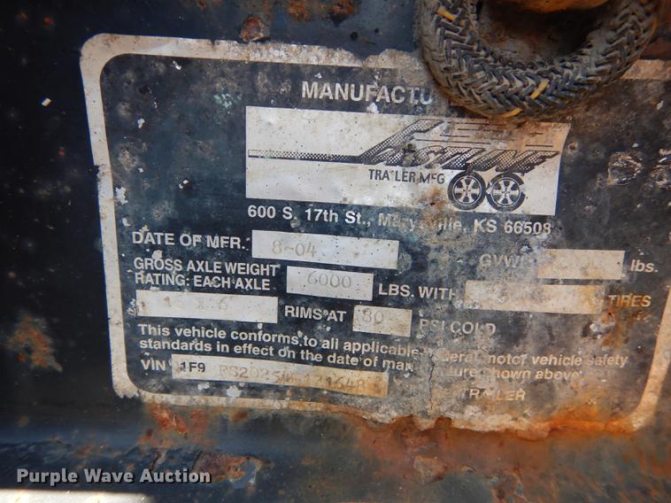 image for item DD0776 2004 Fastline tilt deck equipment trailer