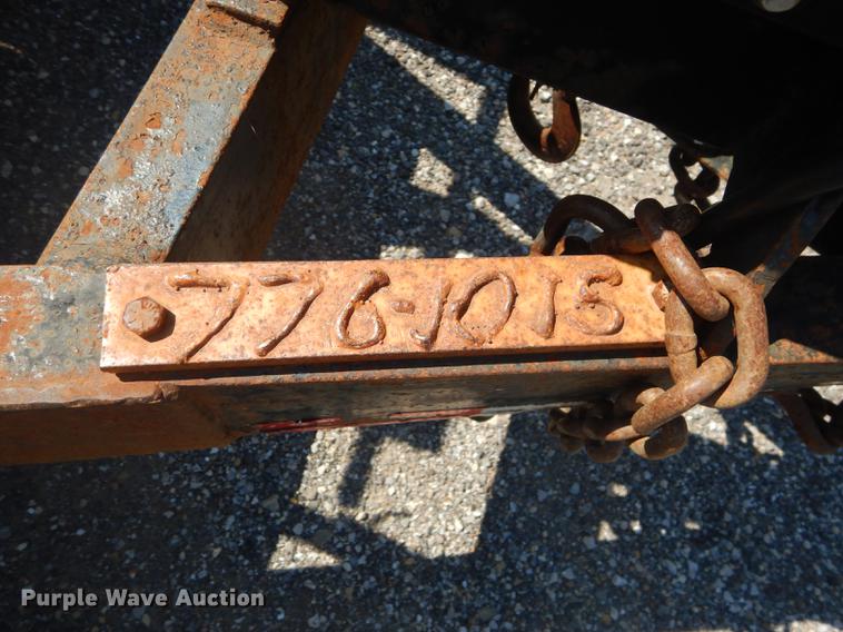 image for item DD0776 2004 Fastline tilt deck equipment trailer