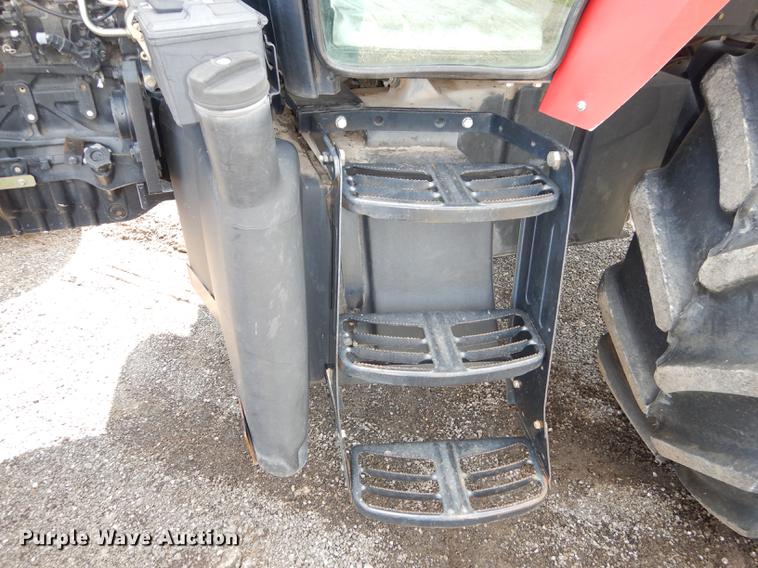 image for item DD0779 2004 Case IH MXU100 Maxxum tractor