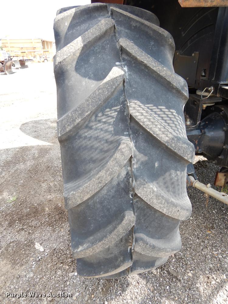 image for item DD0779 2004 Case IH MXU100 Maxxum tractor