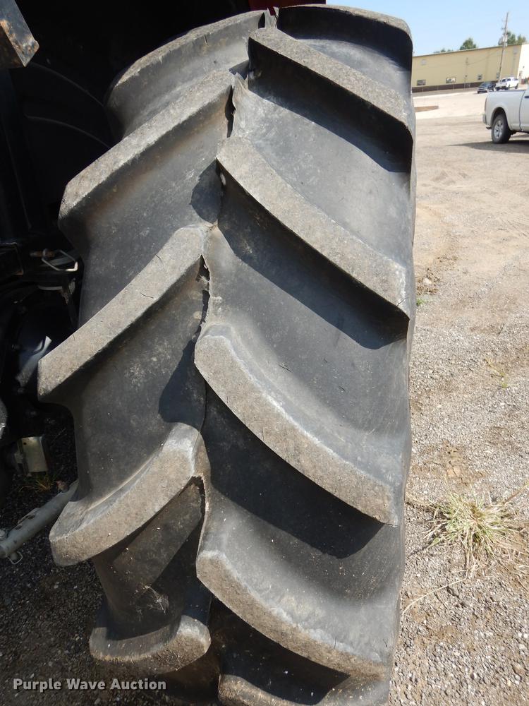 image for item DD0779 2004 Case IH MXU100 Maxxum tractor