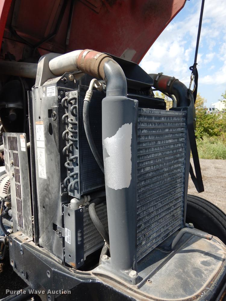 image for item DD0779 2004 Case IH MXU100 Maxxum tractor