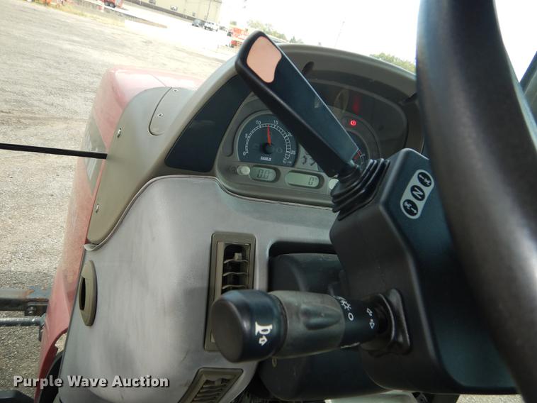 image for item DD0779 2004 Case IH MXU100 Maxxum tractor