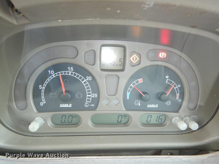 image for item DD0779 2004 Case IH MXU100 Maxxum tractor