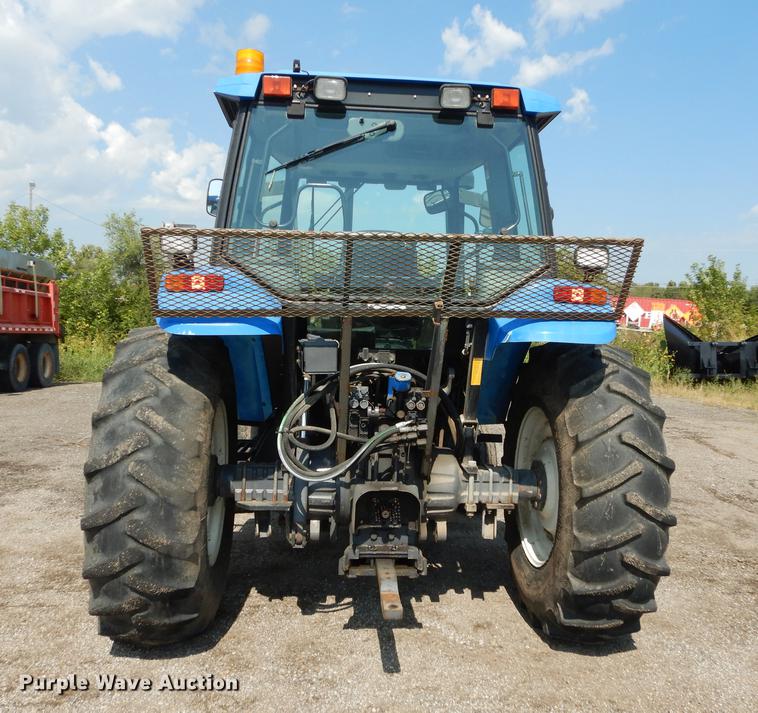 image for item DD0780 2002 New Holland TS100 tractor