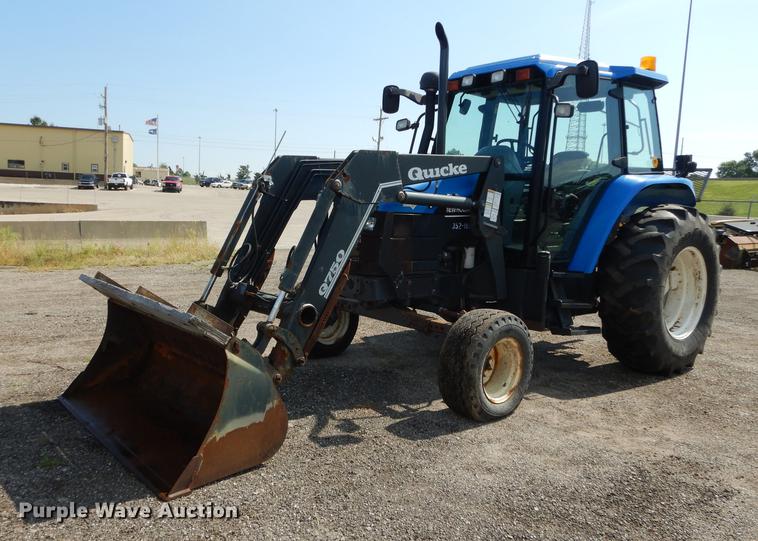 image for item DD0780 2002 New Holland TS100 tractor
