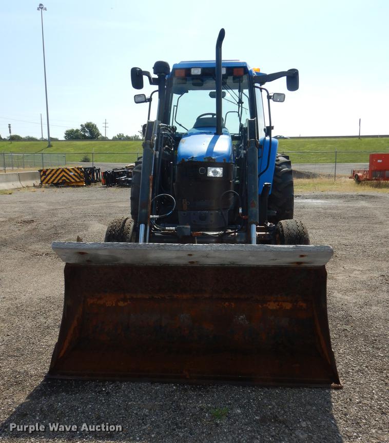image for item DD0780 2002 New Holland TS100 tractor
