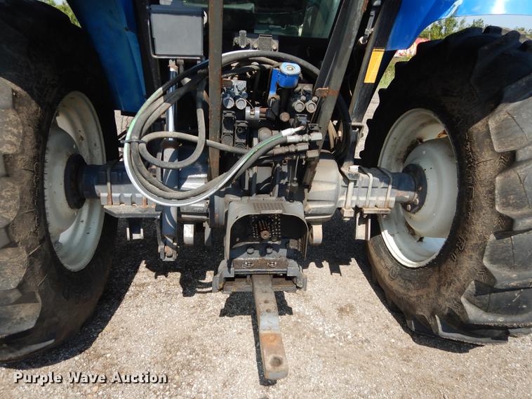 image for item DD0780 2002 New Holland TS100 tractor