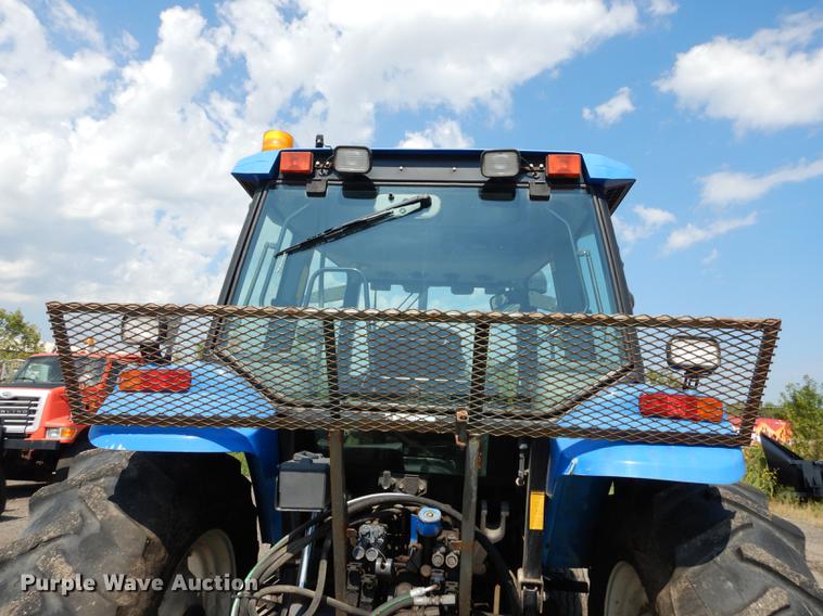image for item DD0780 2002 New Holland TS100 tractor