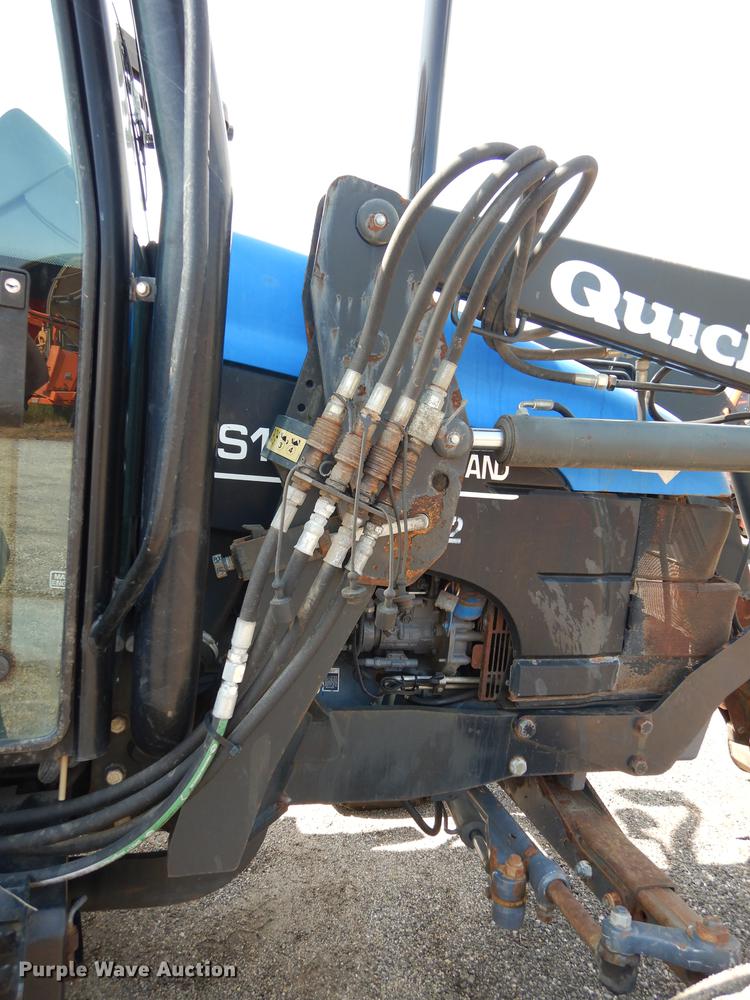 image for item DD0780 2002 New Holland TS100 tractor