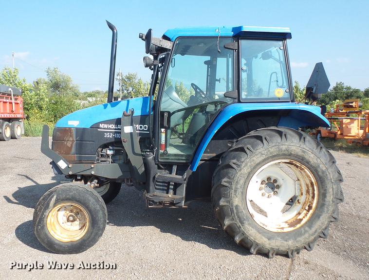 image for item DD0781 2002 New Holland TS100 tractor