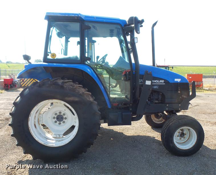 image for item DD0781 2002 New Holland TS100 tractor