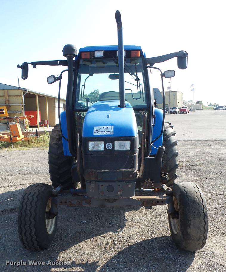 image for item DD0781 2002 New Holland TS100 tractor