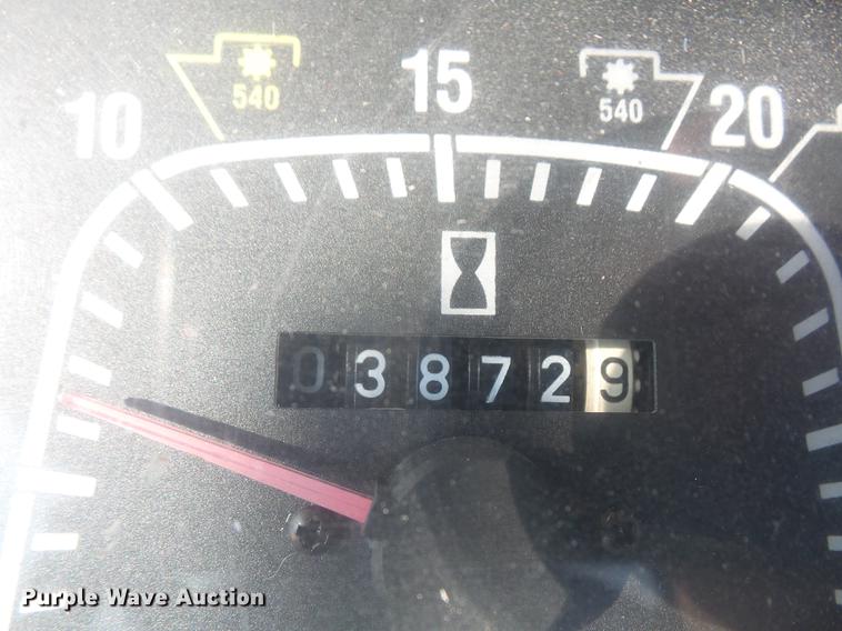 image for item DD0781 2002 New Holland TS100 tractor