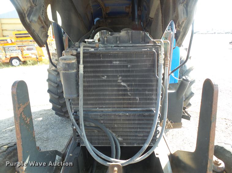 image for item DD0781 2002 New Holland TS100 tractor