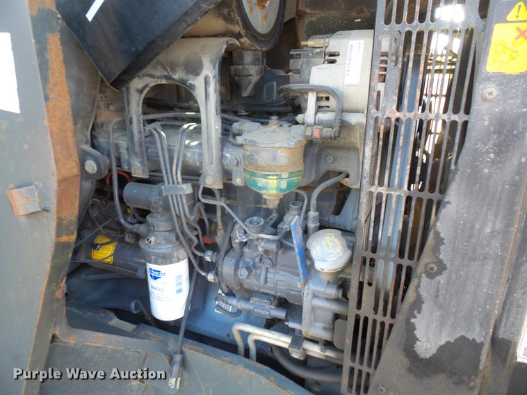 image for item DD0781 2002 New Holland TS100 tractor